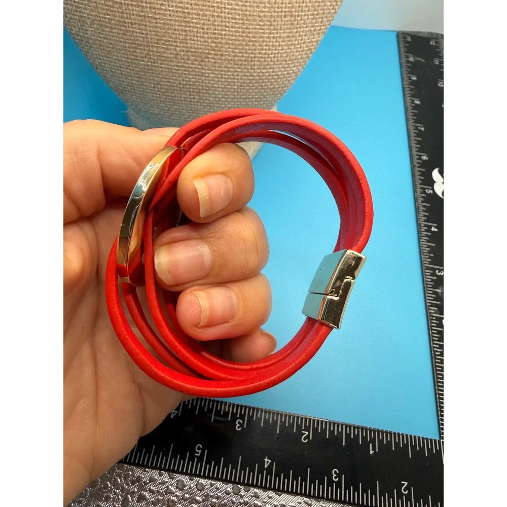 N/A vibrant red